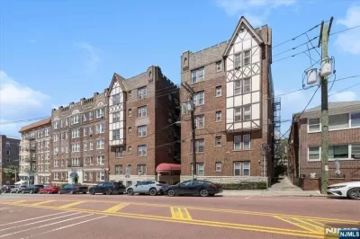 1BR Condo for Sale in West New York, NJ