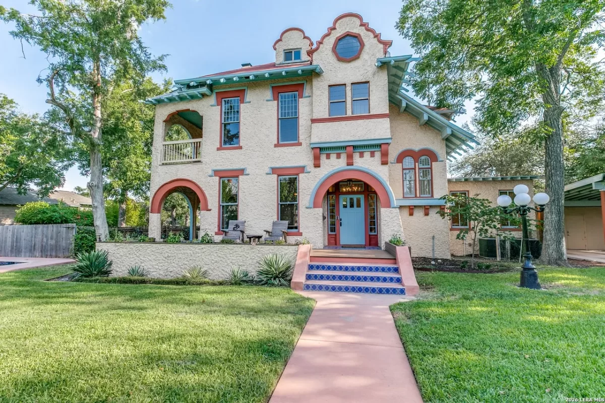 5BR House for Sale in San Antonio, TX