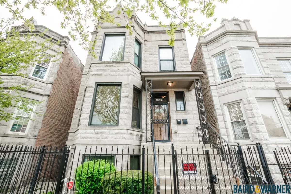 8BR Multi-Family for Sale in Chicago, IL