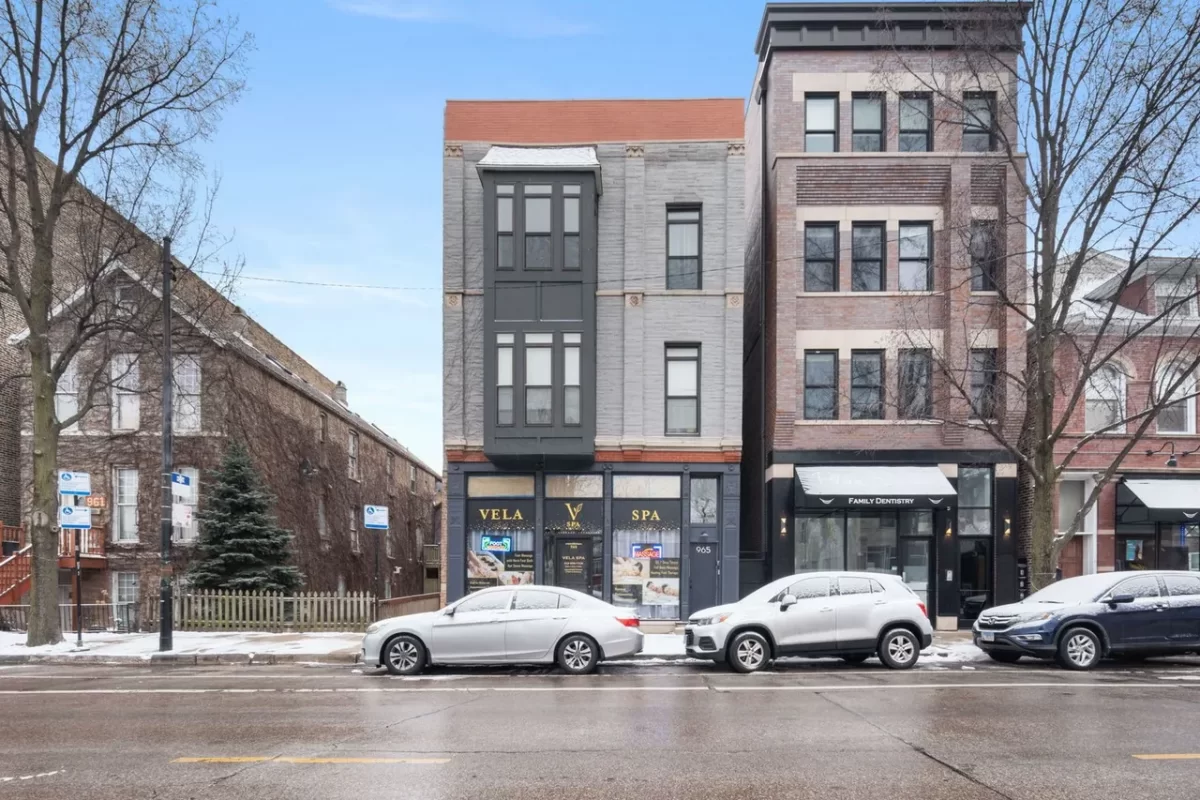 6BR Multi-Family for Sale in Chicago, IL