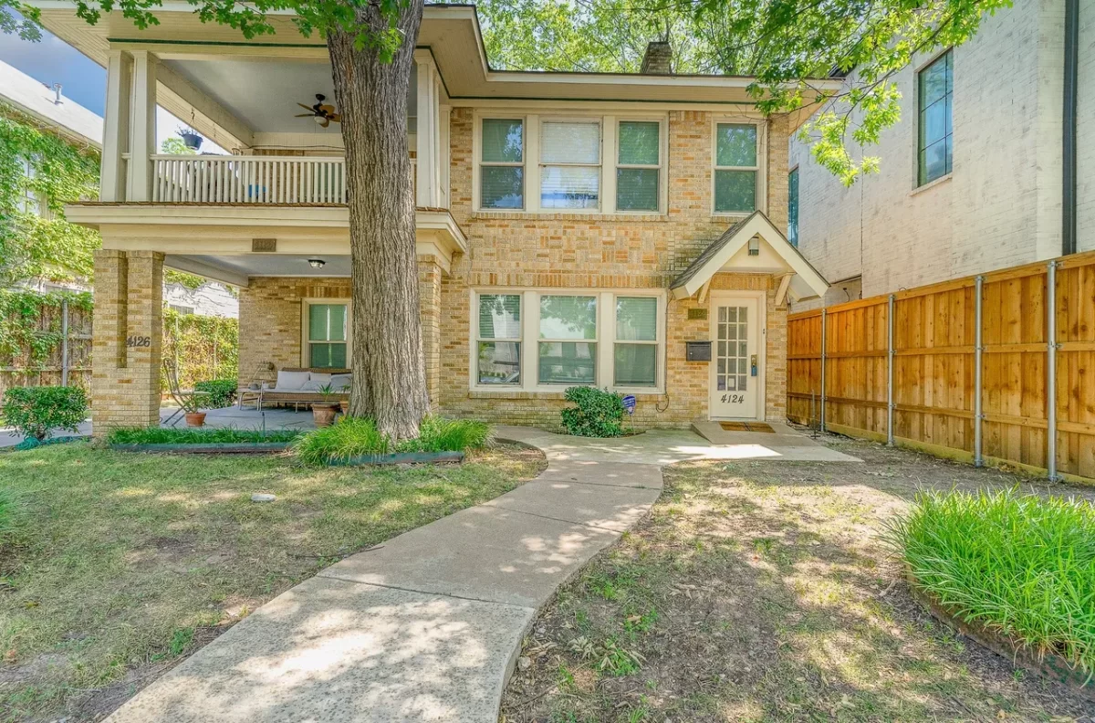 2BR Duplex for Rent in Dallas, TX