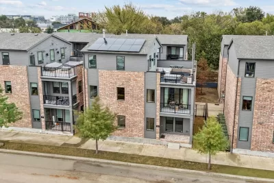 2BR House for Sale in Dallas, TX