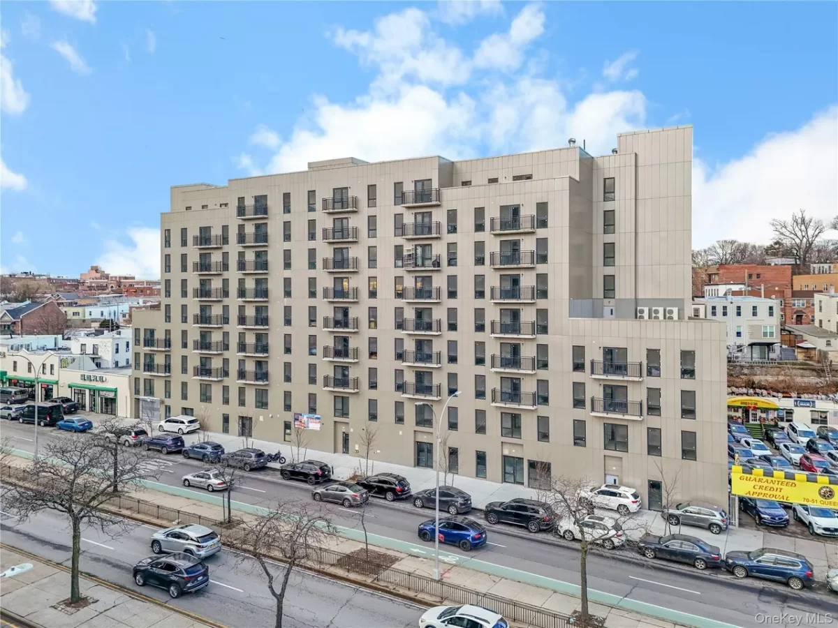 2BR Condo for Sale in Woodside, NY