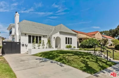 4BR House for Sale in Los Angeles, CA