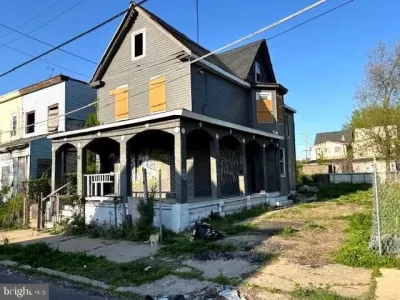 5BR House for Sale in Camden, NJ
