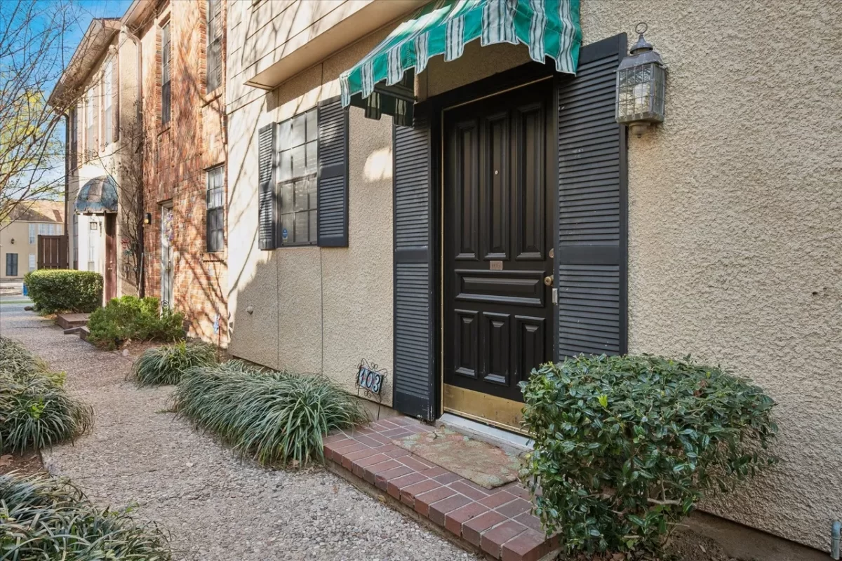 2BR Condo for Sale in Dallas, TX