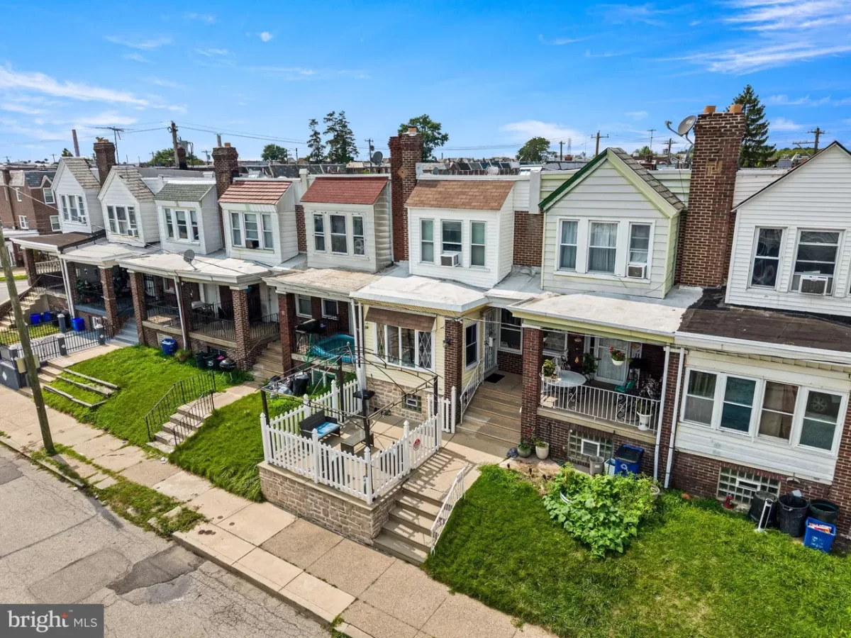 3BR Townhouse for Sale in Philadelphia, PA