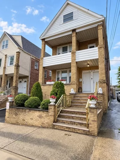 2BR Multi-Family for Rent in Bayonne, NJ