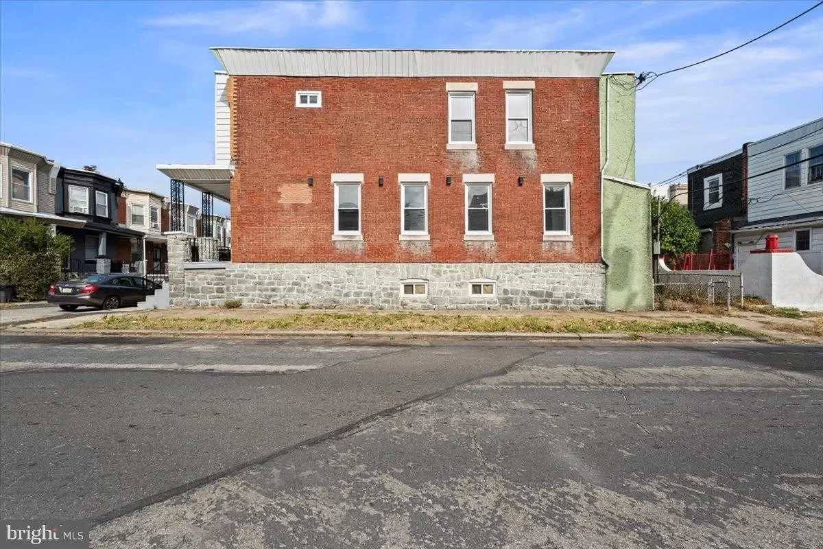 3BR Townhouse for Sale in Philadelphia, PA