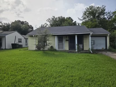 2BR House for Sale in Houston, TX