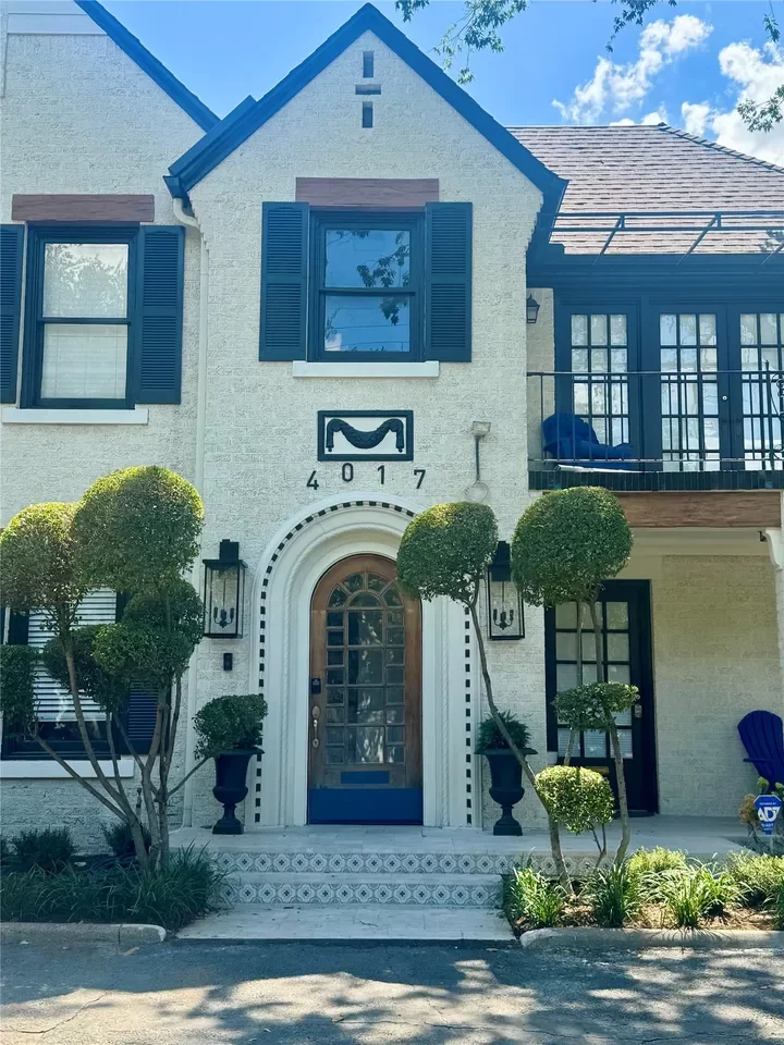 8BR Multi-Family for Sale in Dallas, TX