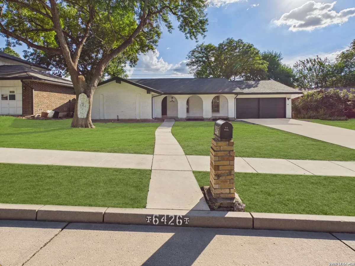 4BR House for Sale in Leon Valley, TX