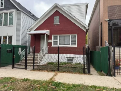 3BR House for Sale in Chicago, IL