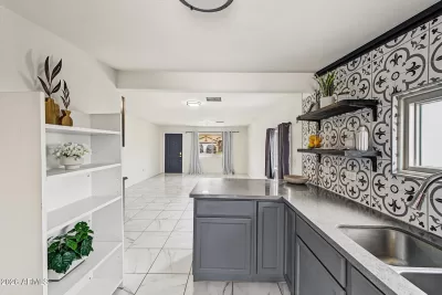 3BR House for Sale in Phoenix, AZ