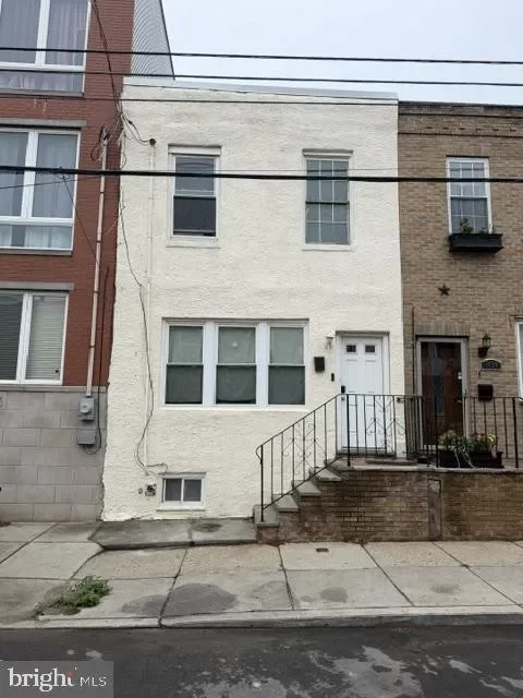 2BR Townhouse for Sale in Philadelphia, PA