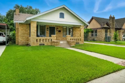 2BR House for Rent in Houston, TX