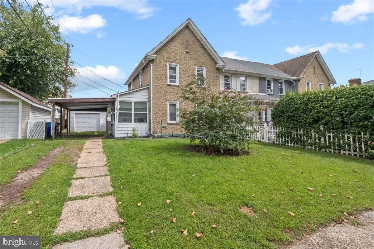 2BR Townhouse for Sale in Brooklawn, NJ
