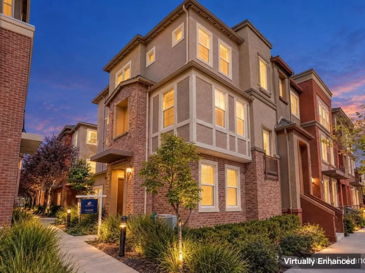 4BR Townhouse for Sale in San Jose, CA