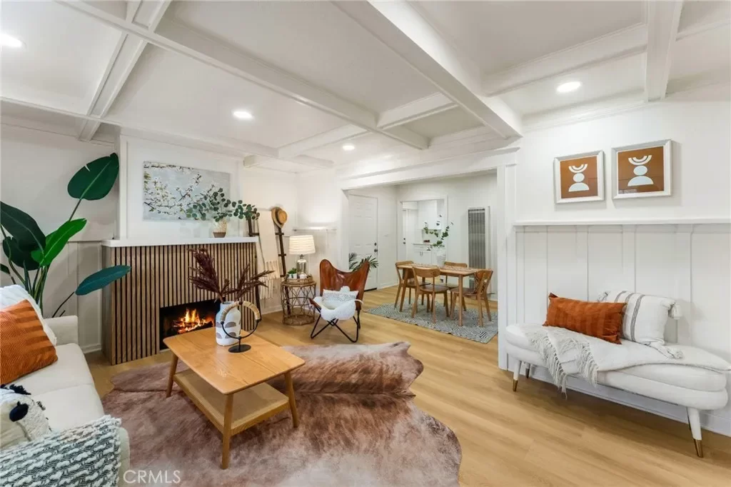 3BR House for Sale in Los Angeles, CA