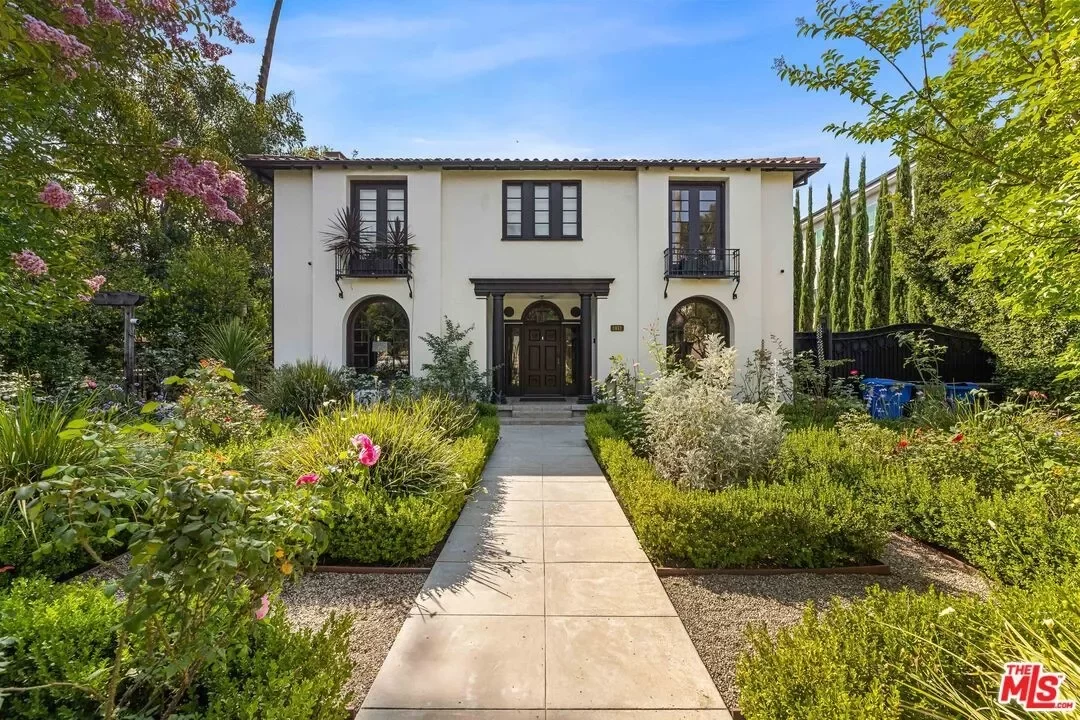 4BR House for Sale in Los Angeles, CA