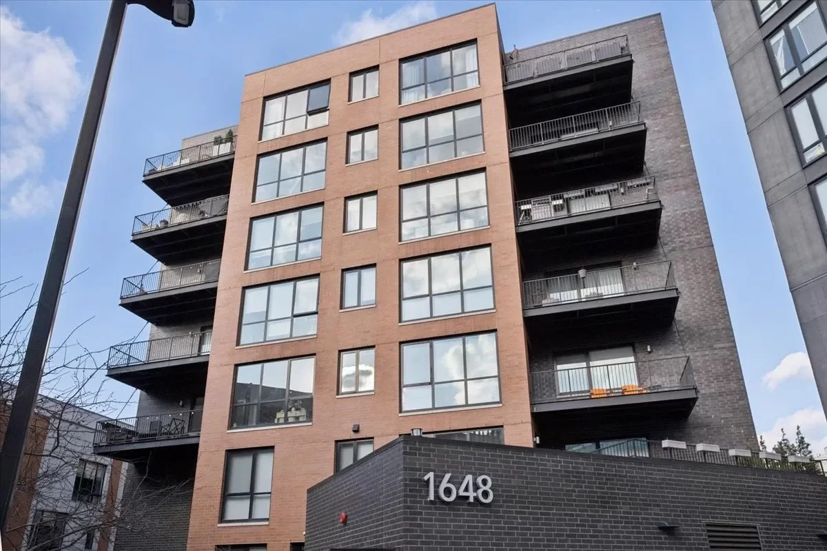 3BR Condo for Sale in Chicago, IL