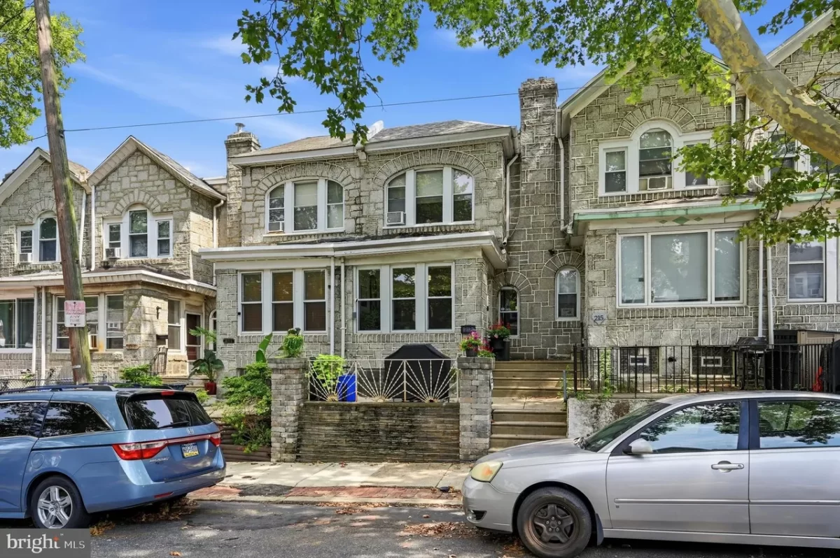 3BR Townhouse for Sale in Philadelphia, PA