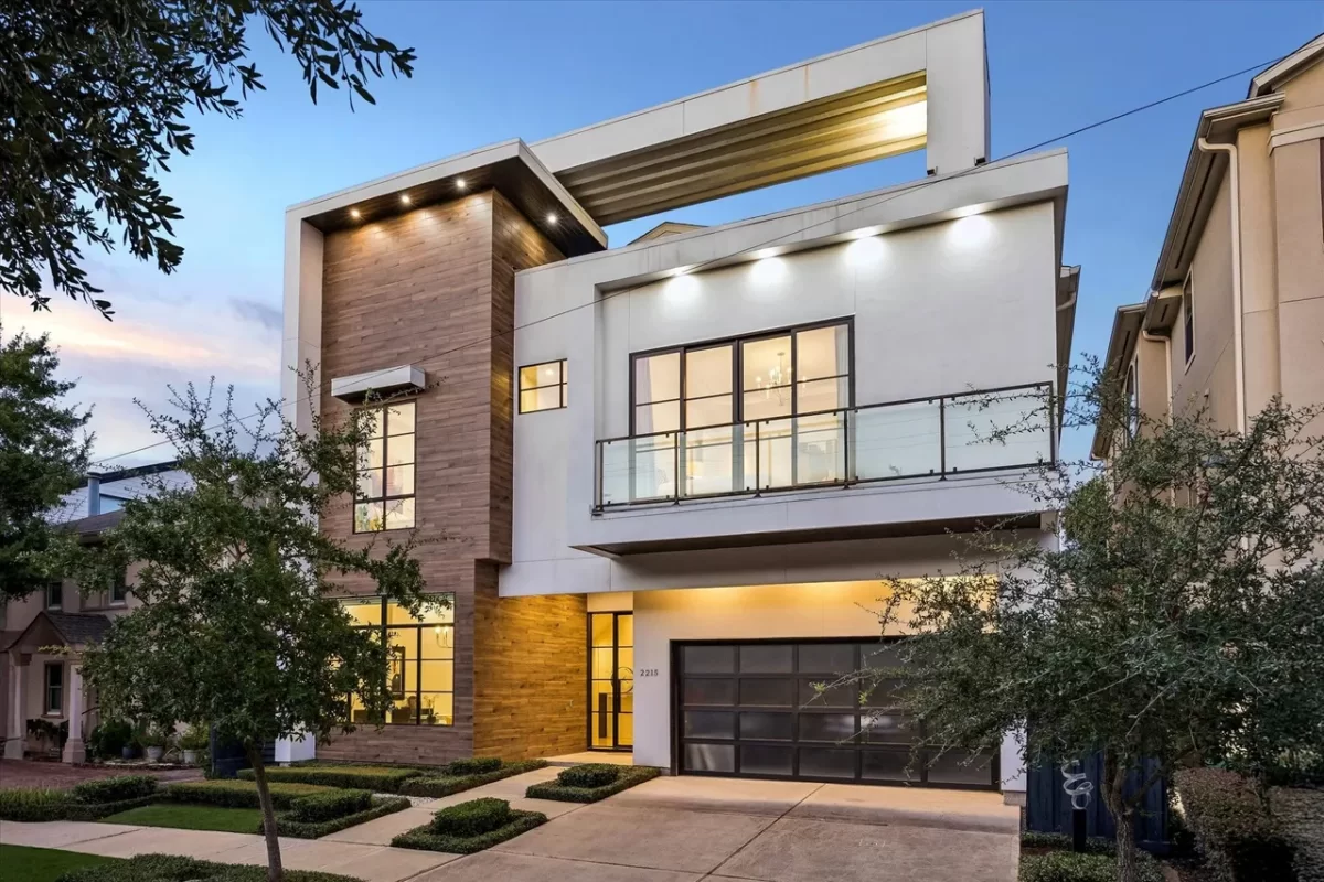 4BR Multi-Family for Sale in Houston, TX