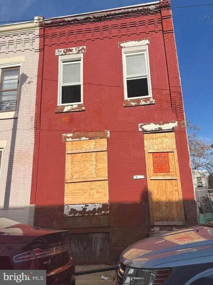 3BR Townhouse for Sale in Philadelphia, PA
