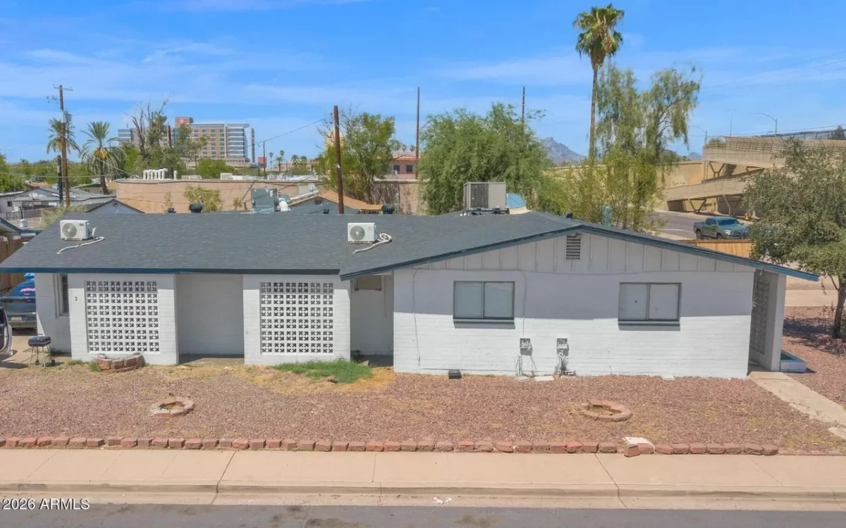 6BR Multi-Family for Sale in Phoenix, AZ