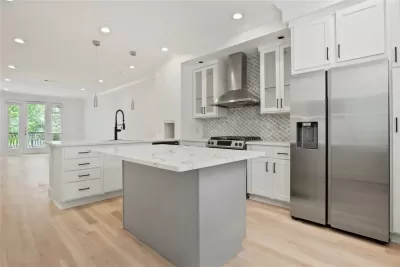 3BR Townhouse for Rent in Dallas, TX