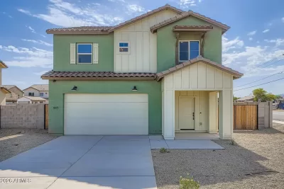 4BR House for Sale in Phoenix, AZ