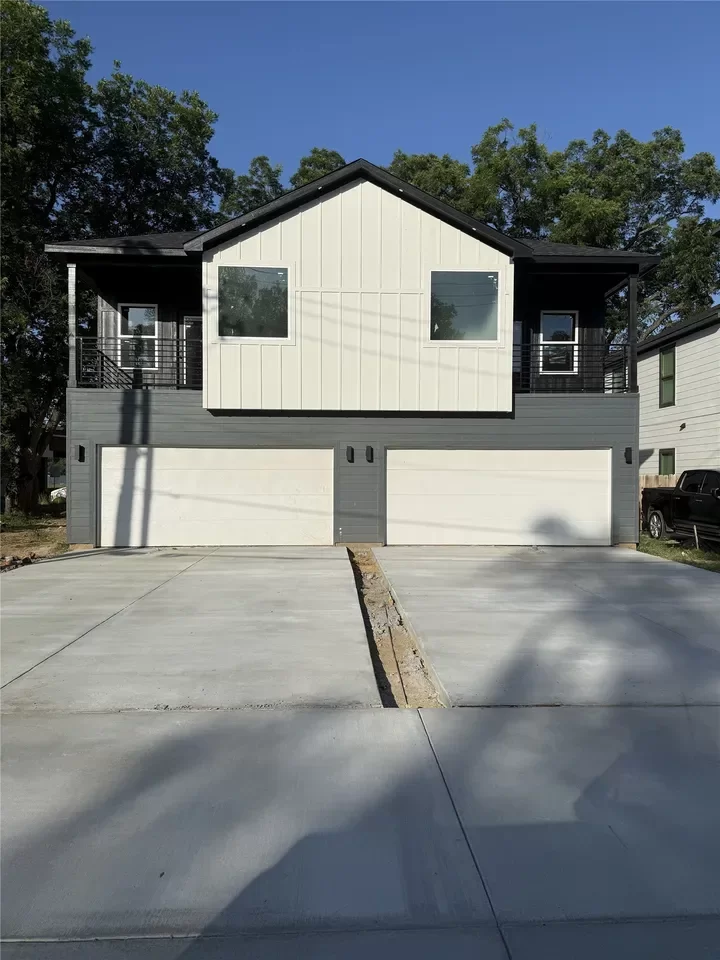 3BR Townhouse for Sale in Dallas, TX