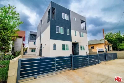 4BR Townhouse for Rent in Los Angeles, CA