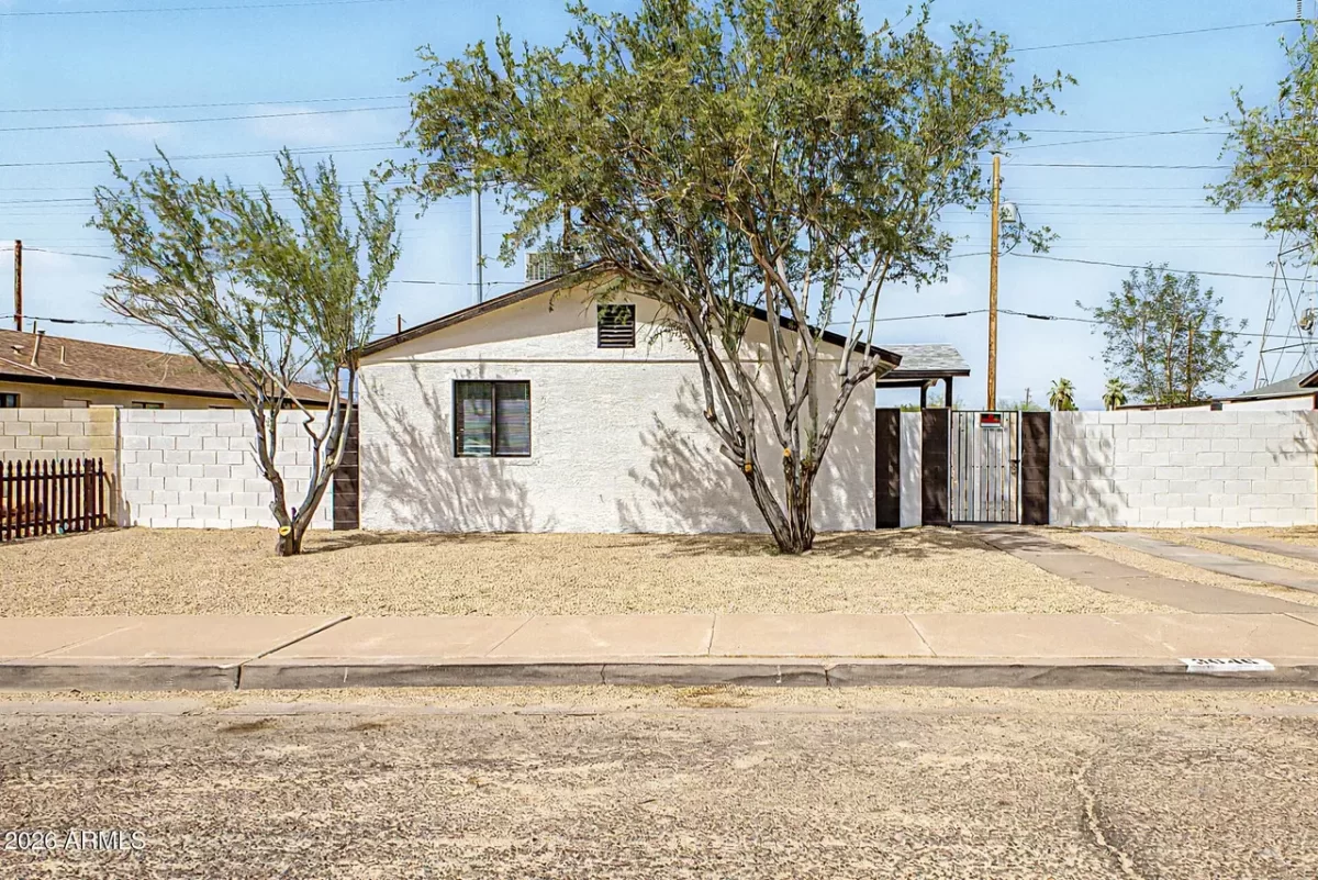 5BR House for Sale in Phoenix, AZ