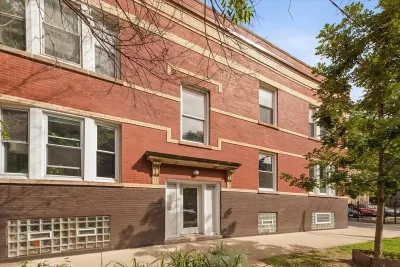 2BR Condo for Sale in Chicago, IL