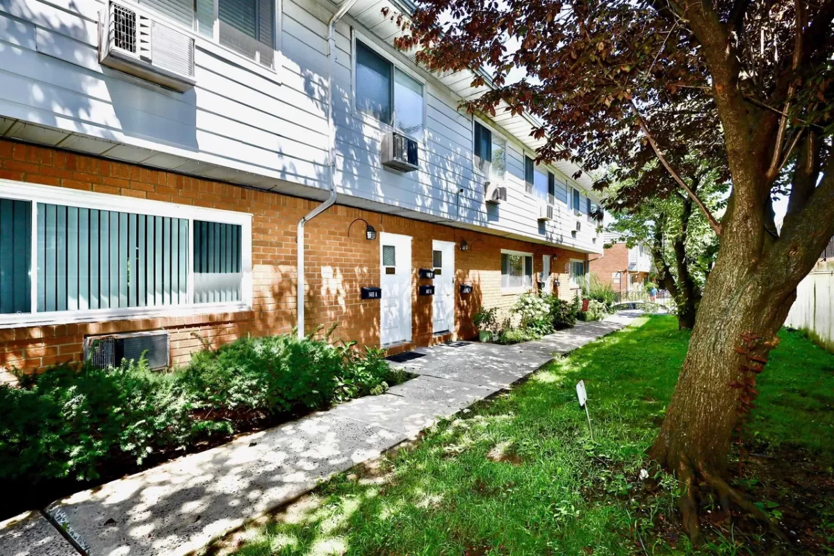 1BR Condo for Sale in North Bergen, NJ