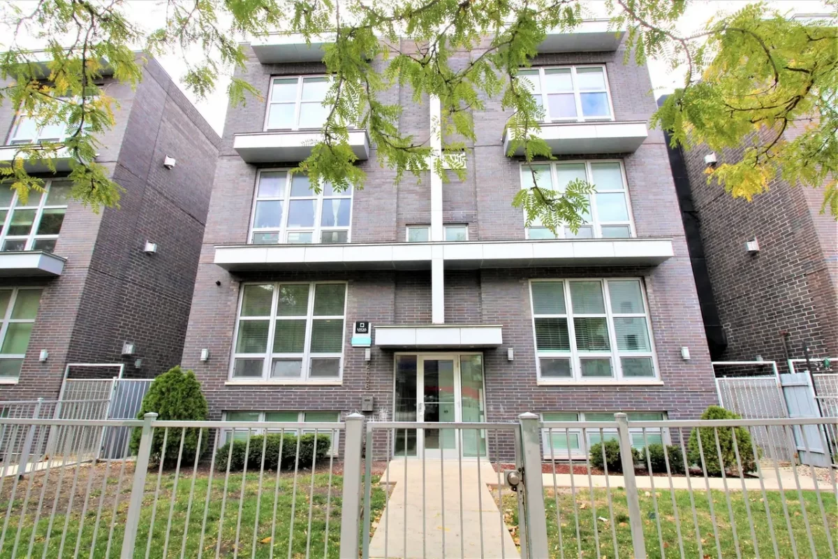 2BR Apartment for Rent in Chicago, IL