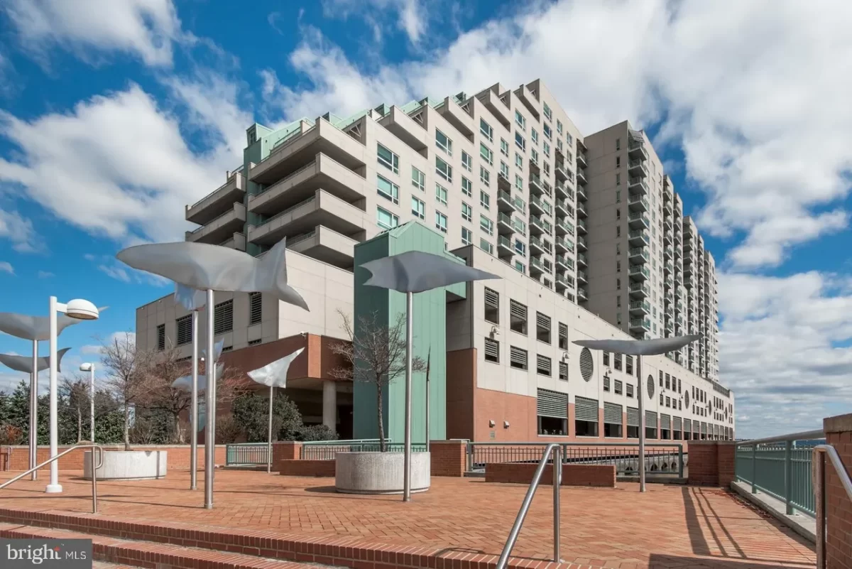 2BR Condo for Sale in Philadelphia, PA