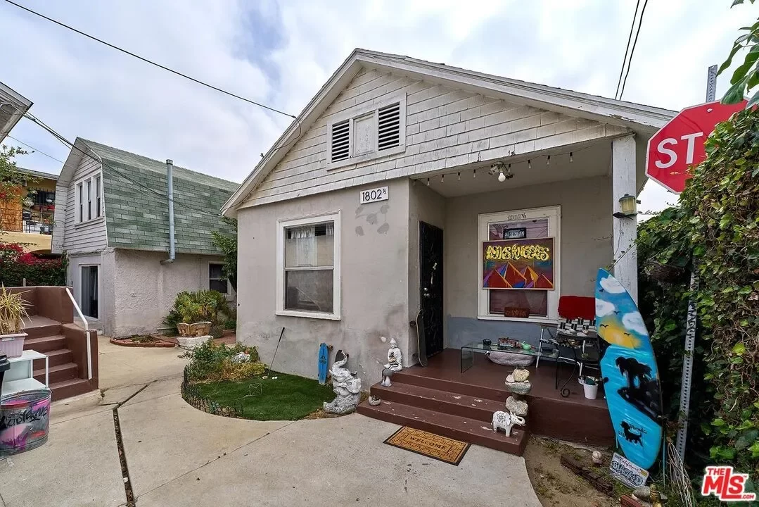 6BR Multi-Family for Sale in Los Angeles, CA