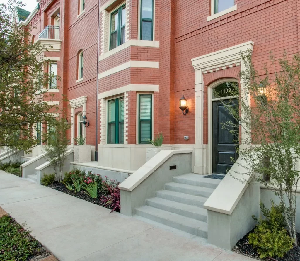 3BR Townhouse for Rent in Dallas, TX