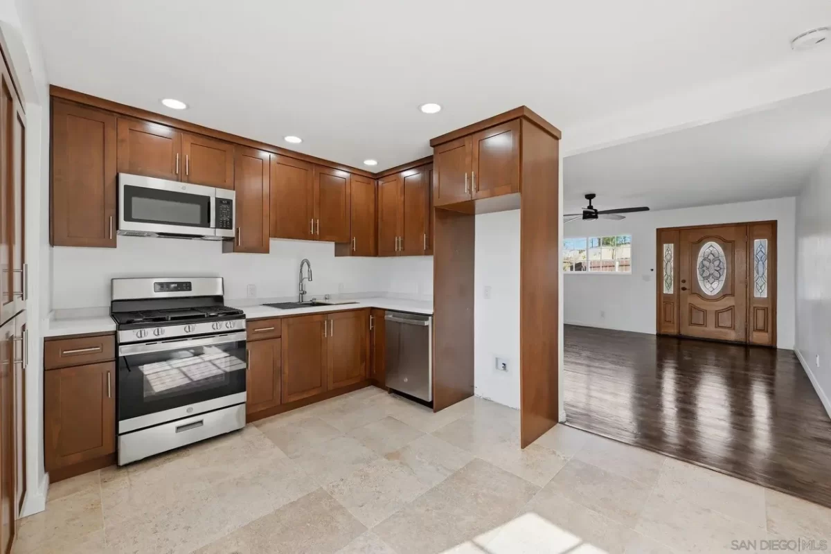 4BR House for Sale in San Diego, CA