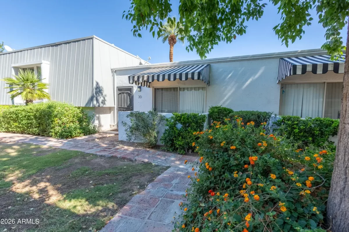 2BR Townhouse for Sale in Phoenix, AZ