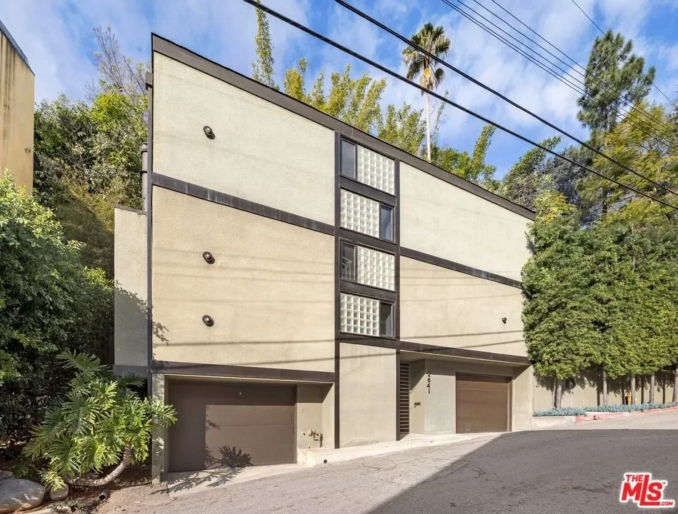 3BR House for Sale in Los Angeles, CA