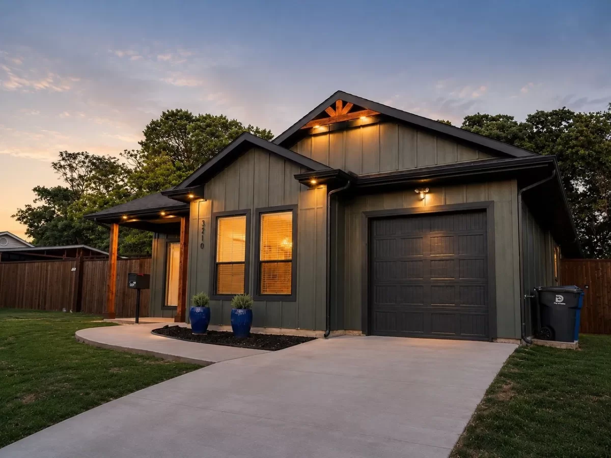 4BR House for Sale in Dallas, TX