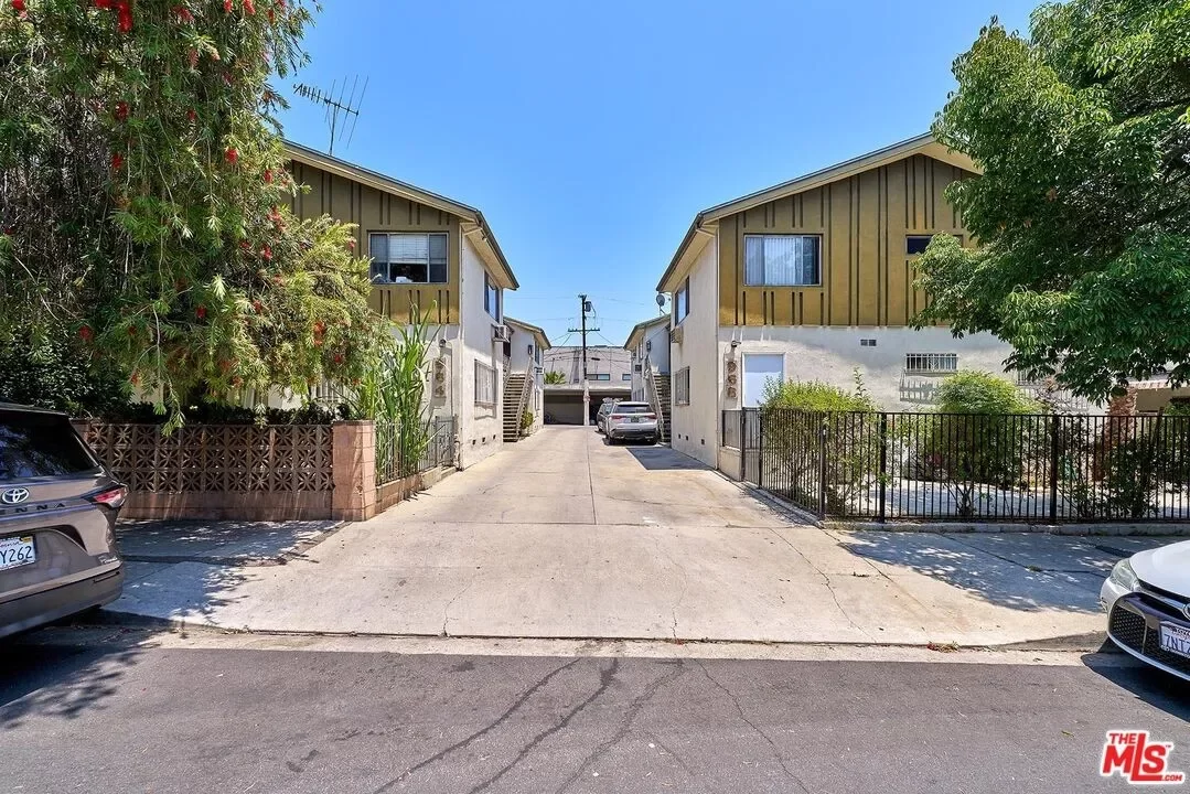 11BR Multi-Family for Sale in Los Angeles, CA