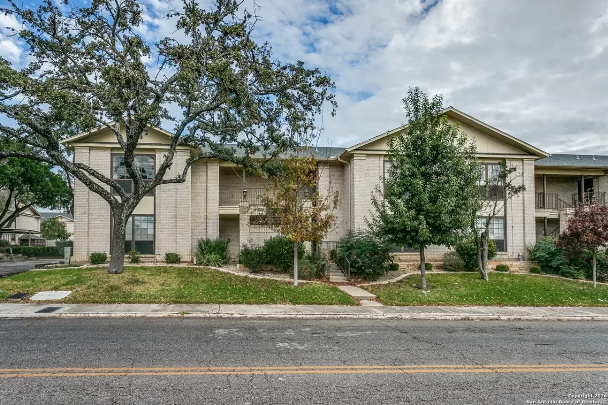 1BR House for Sale in San Antonio, TX