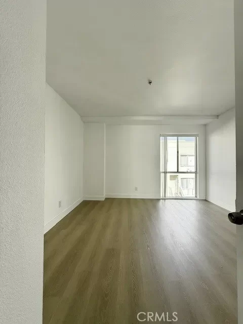 2BR Condo for Sale in Glendale, CA