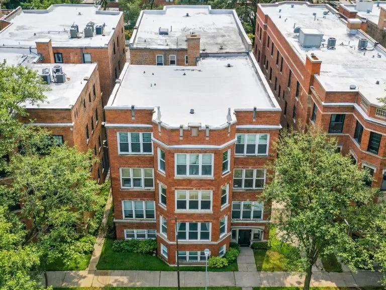 32BR Multi-Family for Sale in Chicago, IL