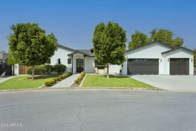 4BR House for Sale in Phoenix, AZ