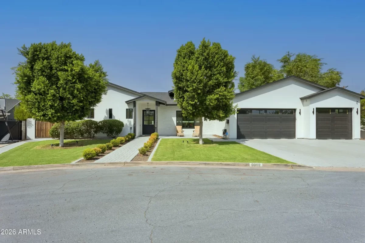 4BR House for Sale in Phoenix, AZ